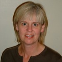 Dr Elaine Hughes